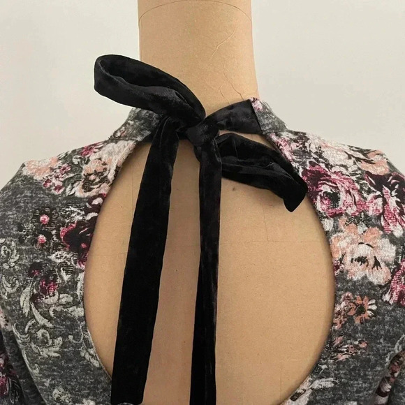 🔥HOST PICK🔥 Francesca’s Collections Alya mock neck dress - Picture 3 of 5